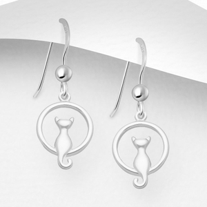 Signature Silver Sitting Cat Circle Drop Earrings