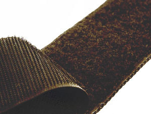 Ruban auto-agrippant à coudre marron foncé 20 mm de large au mètre