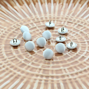 Bouton satin à queue mariage - Blanc