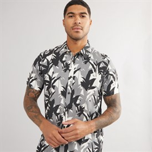 THREADBARE Mens Jungle Short Sleeve Shirt Black