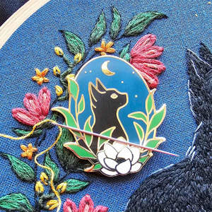 Porte-aiguilles aimanté - Chat noir