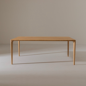 LÜNA | Dining Table