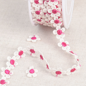 Guipure pâquerettes blanches - Fuchsia et blanc