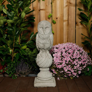 Stone Cast Owl Gatepost Garden Ornament 
