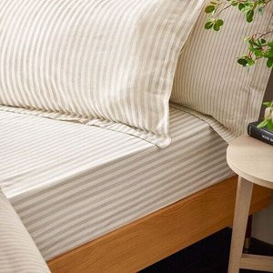 HEBDEN Double Fitted Sheet Natural