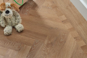 Karndean Knight Tile Pale Limed Oak Gluedown Herringbone SM-KP94