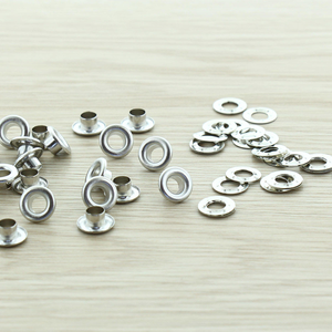 Sachet de 100 oeillets avec rondelles 5 mm - Argent