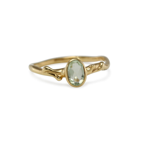 Dainty Green Amethyst Gold Ring (O (UK))