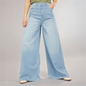 Foxdale Womens Greenwich Wide Leg Jeans Light Wash