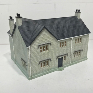 Hornby Skaledale R8782 Farm House Unboxed