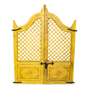 Lattice Gate With Medallion Saffron Yellow