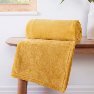 Luxor Ochre Fleece Throw (120cm x 150cm)