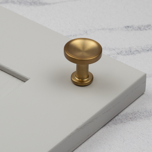 Brushed Brass Recessed Bar Handle & Matching Pulls - 30mm Knob