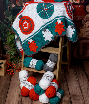 Baubles and Branches Christmas Blanket 