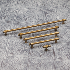 Antique Brass Clasp Detail Bar Handles in 5 Sizes - 320mm Handle