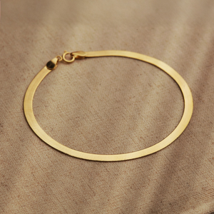 New 9ct Yellow Gold 7" Herringbone Bracelet