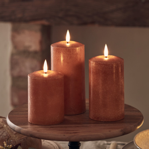 Lot de 3 Bougies Piliers TruGlow® à LED Orange Moucheté