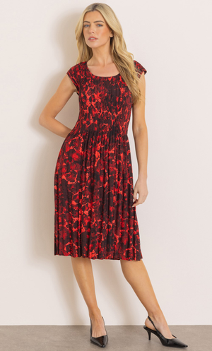 Printed Round Neck Pleated Dress - Black/Red