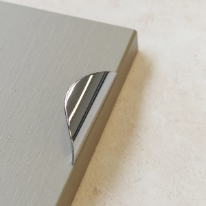 Polished Chrome Front Fix Lip Pull Handle with 32mm Centres