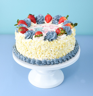 Me To You Strawberry Cake