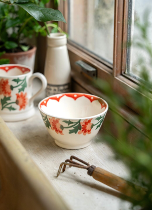 Chrysanthemum Small Old Bowl