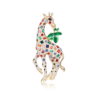 Jungle Giraffe Brooch
