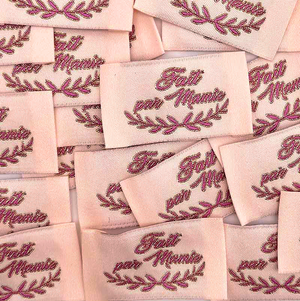 Lot de 5 étiquettes tissées à coudre Fait par Mamie rose