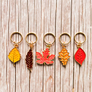 Lot de 5 anneaux marqueurs de maille - Feuilles d´automne rouge