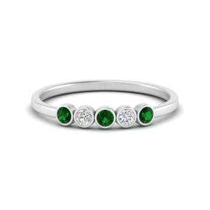 Bezel Set 5 Round Diamond Wedding Ring 0.25 Ct