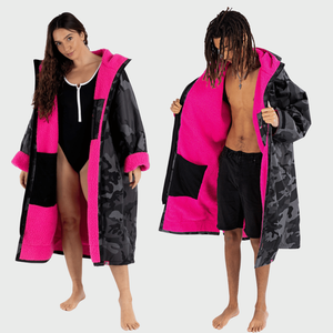 dryrobe Advance Long Sleeve Changing Robe - XS / Black Camouflage Pink