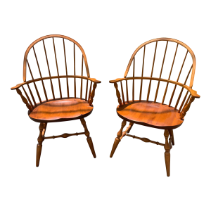 Late 20th Century Pair of Nichols and Stone Sackback Windsor Armchairs