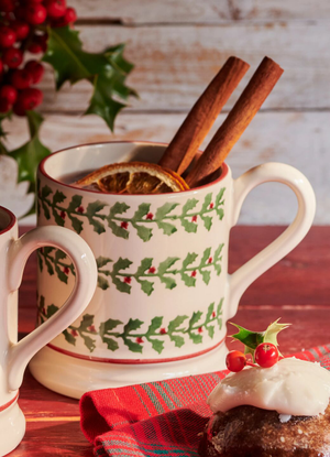 Tiny Holly 1/2 Pint Mug