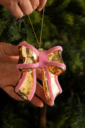 Vintage-Style Pink Bow Glass Christmas Tree Decoration