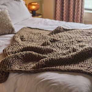 Wright Chunky Knit Throw