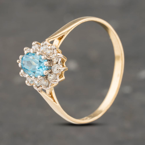 Pre-Owned 9ct Yellow Gold Blue Topaz & Cubic Zirconia Oval Cluster Ring 41103201