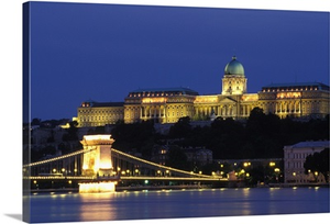 Hungary, Budapest, Buda Castle Palace And Chain Bridge