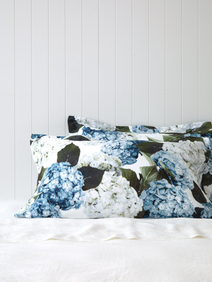 Beloved Hydrangea Lodge Pillowcase Set