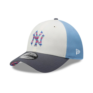 New York Yankees MLB City Element Guatemala Pastel Blue 9FORTY Adjustable Cap