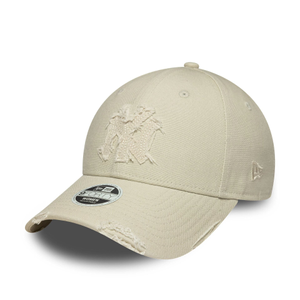 New York Yankees Womens MLB Distressed Cream 9FORTY Adjustable Cap