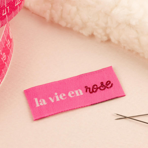 Lot de 4 étiquettes à coudre - La vie en rose