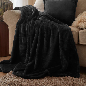 Kallu Faux Fur Throw - Black