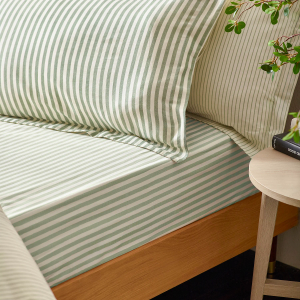 Hebden Fitted Sheet - Forest Green King Size 150x200cm