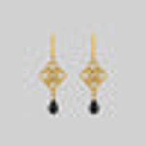 RUBIOUS. Chainmail & Black Agate Hoop Earrings - Gold - Gold
