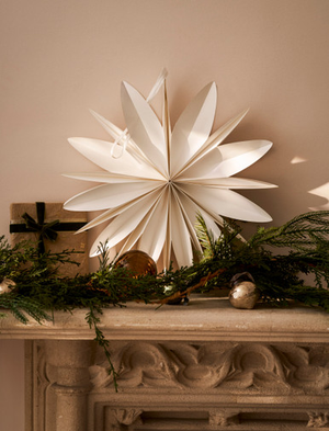Maddox Christmas Curved Star - Cotton Paper, Warm White