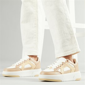 L'amore Couture Womens Eden Trainers Nude/White