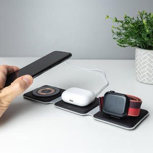 Ingenious Wireless Folding Travel Charger