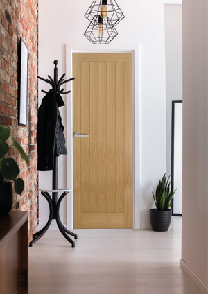 Mendes Lacquered Oak Wiltshire 1981x762 x 35mm