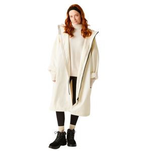 Regatta Adults Outdoor Waterproof Changing Robe Pro - L/XL / Gardenia White