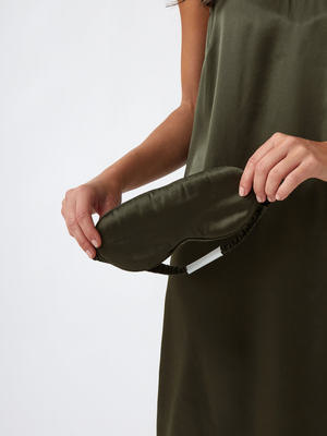 Silk Boxed Eye Mask in Olive