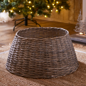 Wicker Tree Skirt